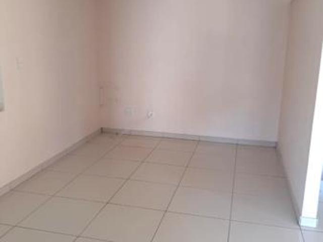 2 Bedroom Apartment in Redcliffe