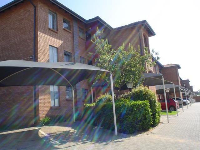 2 Bedroom Apartment in Rooihuiskraal North