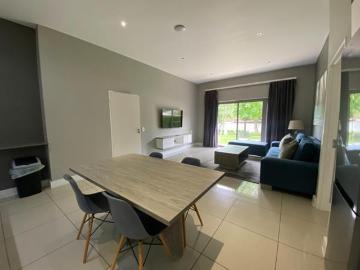 2 Bedroom Apartment in Rosebank