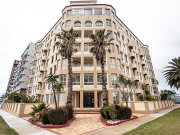 2 Bedroom Apartment in Summerstrand