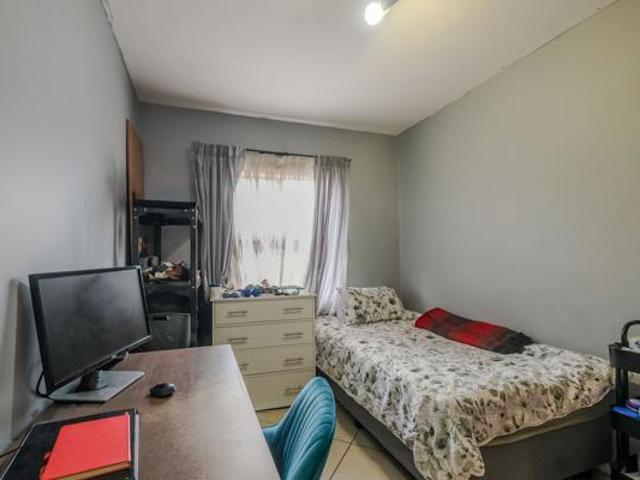2 Bedroom Apartment in Sagewood