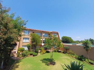 2 bedroom apartment in safe complex