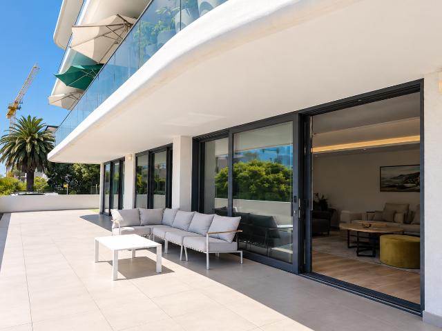 2 Bedroom Apartment in Sea Point