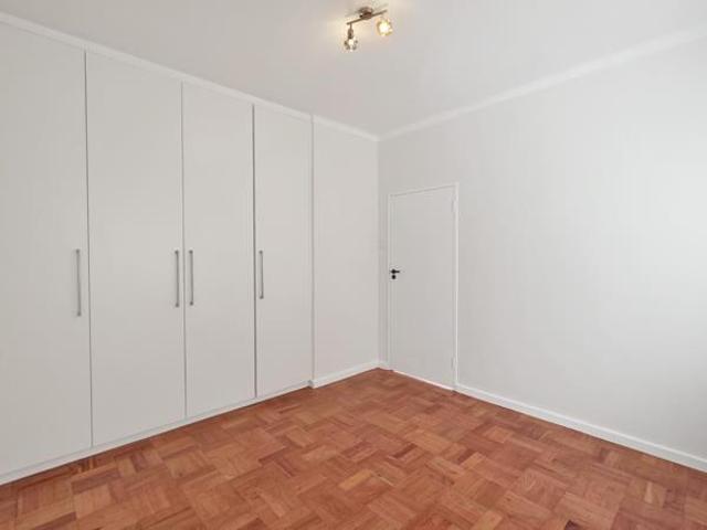 2 Bedroom Apartment in Sea Point