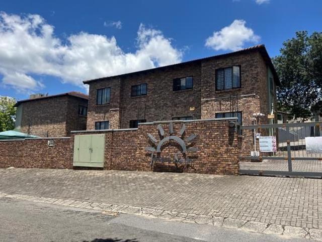 2 Bedroom Apartment in Sonheuwel