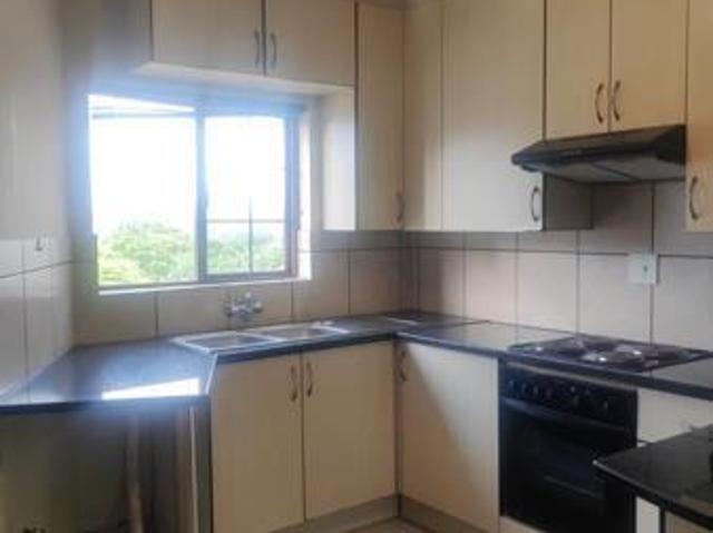 2 Bedroom Apartment in Sonheuwel