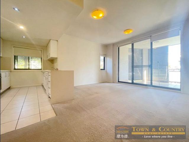 2 bedroom apartment in sought after location