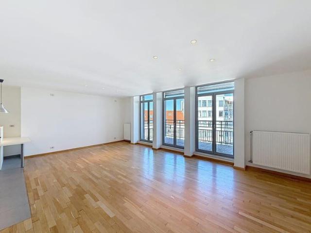 2 bedroom apartment in the upper part of Saint Gilles
