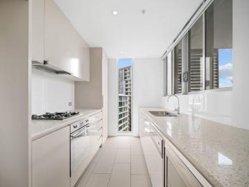 2 Bedroom Apartment in the heard of Wolli Creek For Lease