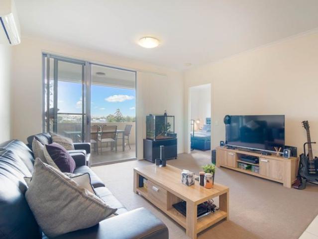2 Bedroom Apartment in the Heart of Alderley