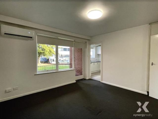 2 Bedroom Apartment in The Heart of Dandenong