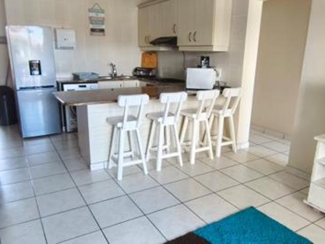 2 Bedroom Apartment in Uvongo