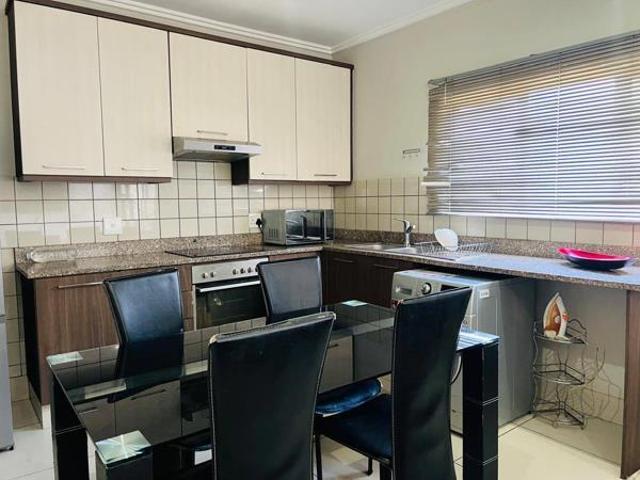 2 Bedroom Apartment in Umhlanga Rocks