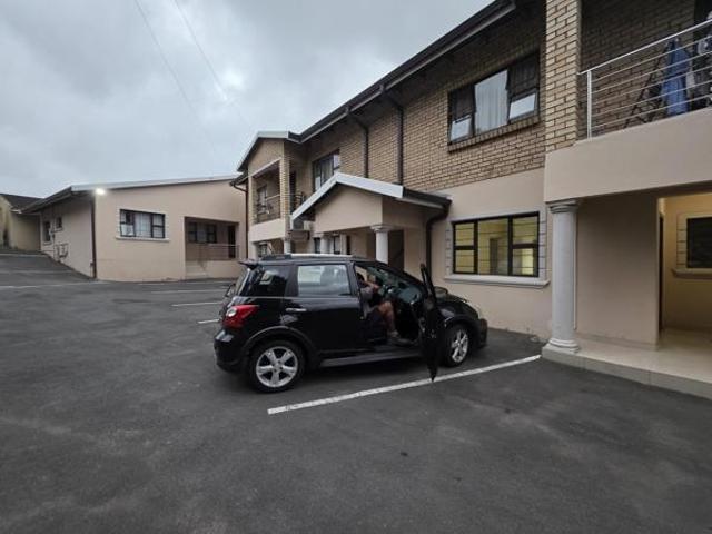 2 Bedroom Apartment in Umhlatuzana