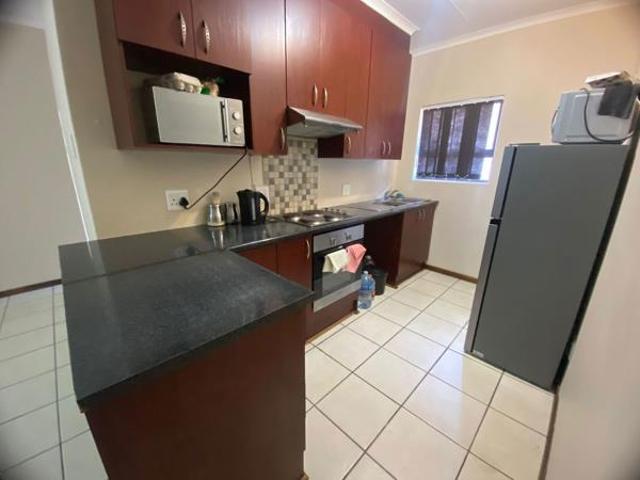 2 Bedroom Apartment in Universitas