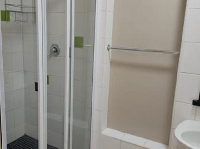 2 Bedroom Apartment in Universitas