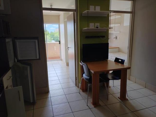 2 Bedroom Apartment in Universitas