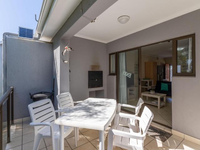 2 Bedroom Apartment in Voorbaai