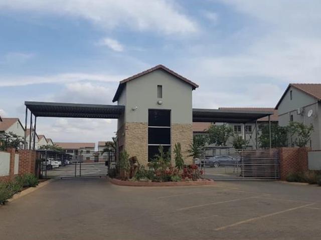 3 Bedroom Apartment in Waterkloof East