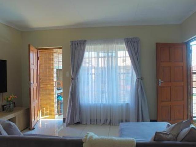 2 Bedroom Apartment in Waterval East