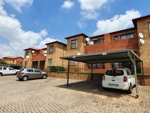 2 Bedroom Apartment in Weltevreden Park