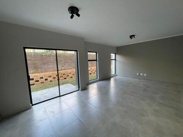 2 Bedroom Apartment in Westbrook