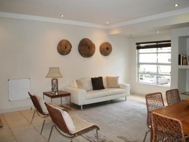 2 Bedroom Apartment in Westcliff