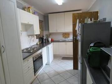 2 Bedroom Apartment in Wierda Glen