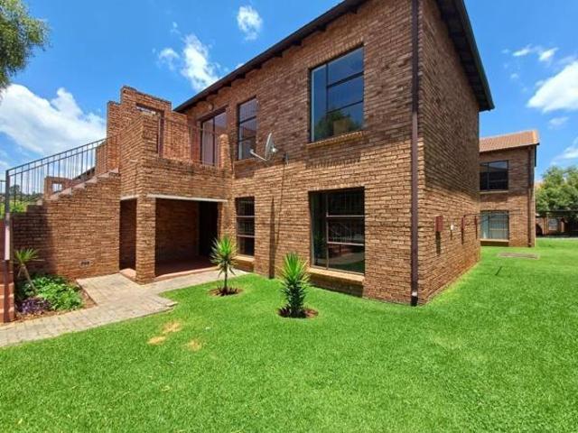 2 Bedroom Apartment in Wilgeheuwel
