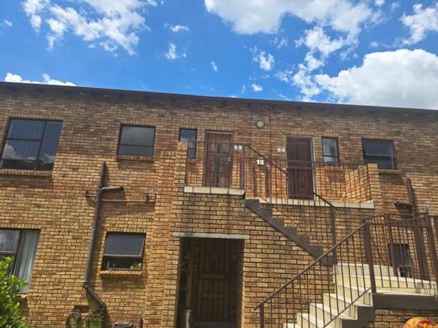 2 Bedroom Apartment in Willowbrook
