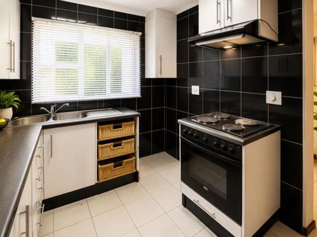 2 Bedroom Apartment in Witpoortjie