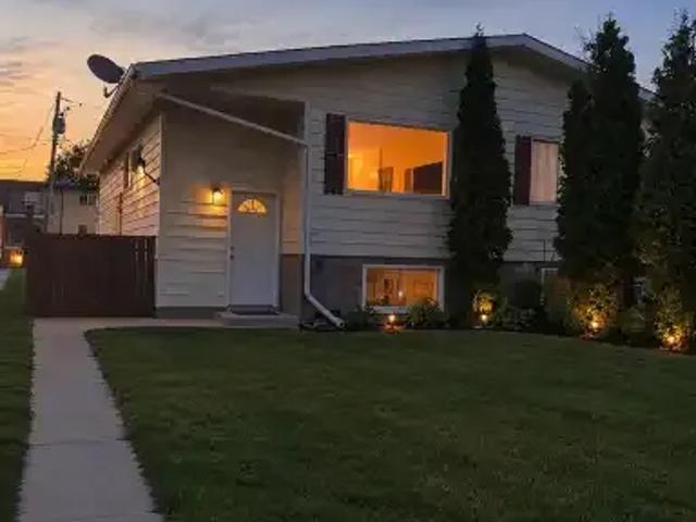 2 Bedroom Apartment Innisfail AB 105877525