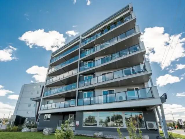 2 Bedroom Apartment Kanata ON 104940065