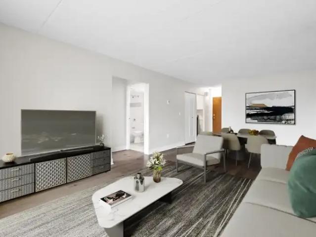 2 Bedroom Apartment Kingston ON 103011322