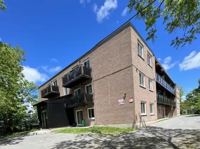 2 Bedroom Apartment Kingston ON 103611572