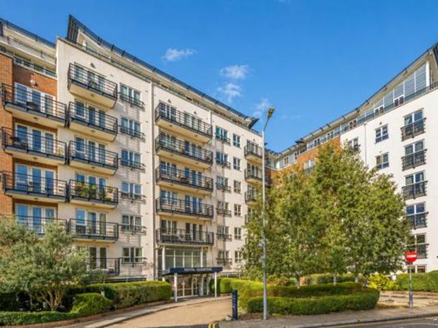 2 Bedroom Apartment Kingston Upon Thames Greater London 101996033