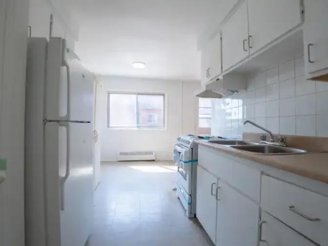 2 Bedroom Apartment Lachine QC 104753058