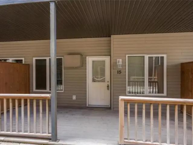 2 Bedroom Apartment Landmark MB 104864275