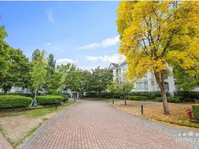 2 Bedroom Apartment Langley BC 105543611