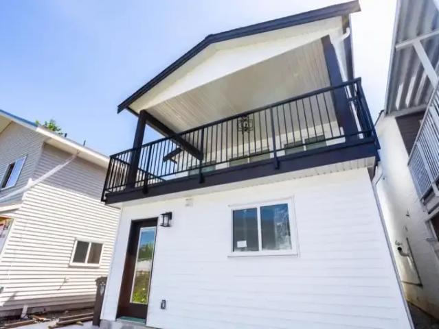 2 Bedroom Apartment Langley Township BC 105337629
