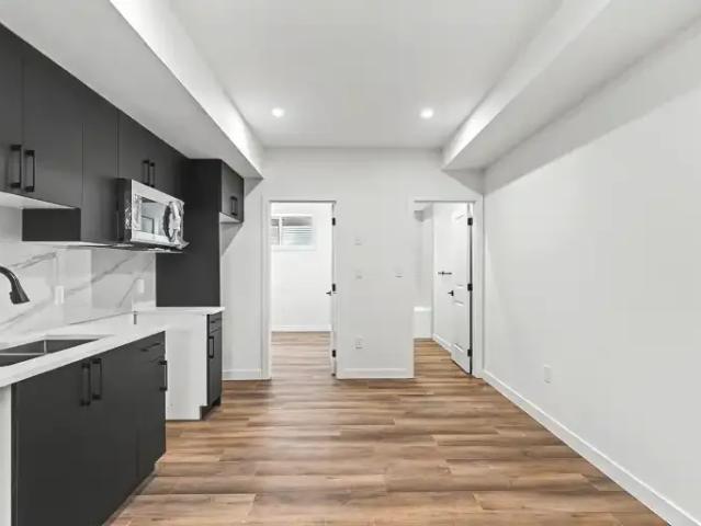 2 Bedroom Apartment Leduc AB 102752614