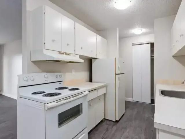 2 Bedroom Apartment Lethbridge AB 104840257