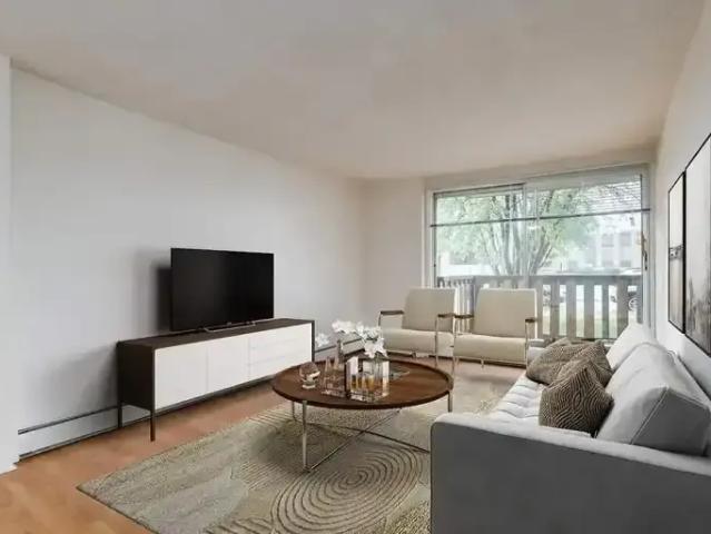 2 Bedroom Apartment Lethbridge AB 105149755