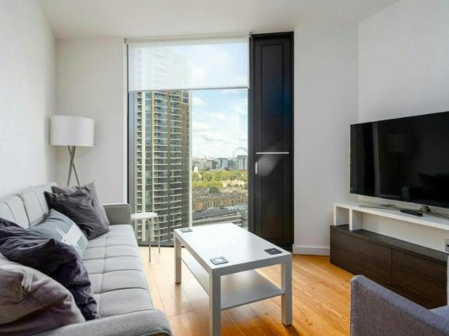 2 Bedroom Apartment London London 104682300