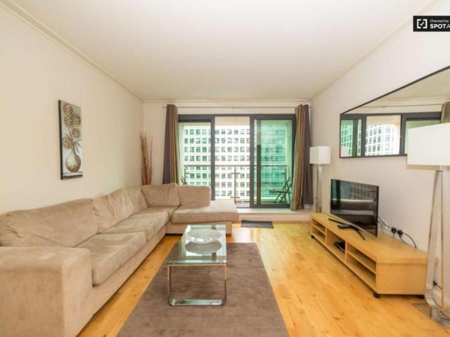 2 Bedroom Apartment London London 101844077