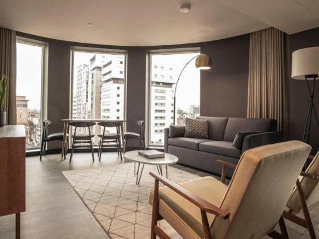2 Bedroom Apartment London London 70739363