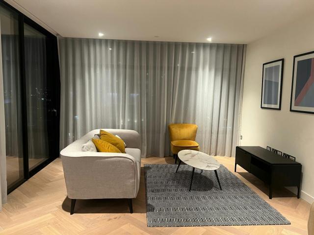2 Bedroom Apartment London London 84495549