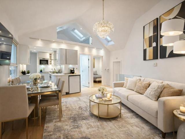 2 Bedroom Apartment London London 99157607