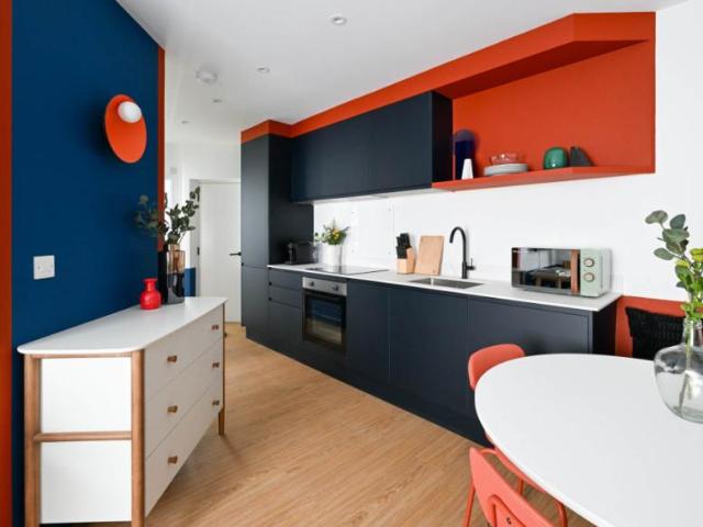 2 Bedroom Apartment London London 99387574