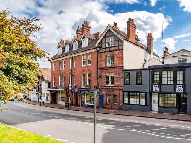 2 Bedroom Apartment, London Road, Tunbridge Wells TN2, 2 bed flat to rent, £1,550 pcm | PrimeLocation